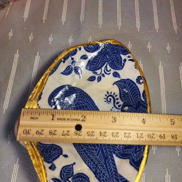 DECOUPAGE CLAM SHELL DECOUPAGE BLUE BIRD ON A CLAM SHELL TRINKET DISH - Picture 9 of 10